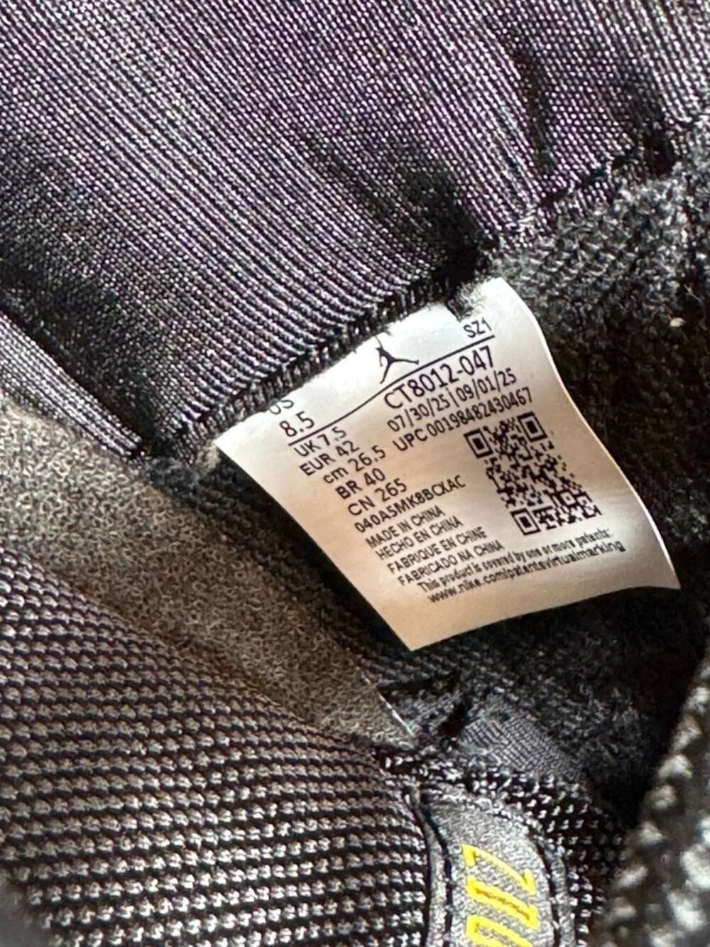 Size 8.5 | Jordan 11 Gamma Blue With Box | Pre-Owned - Picture 7 of 9